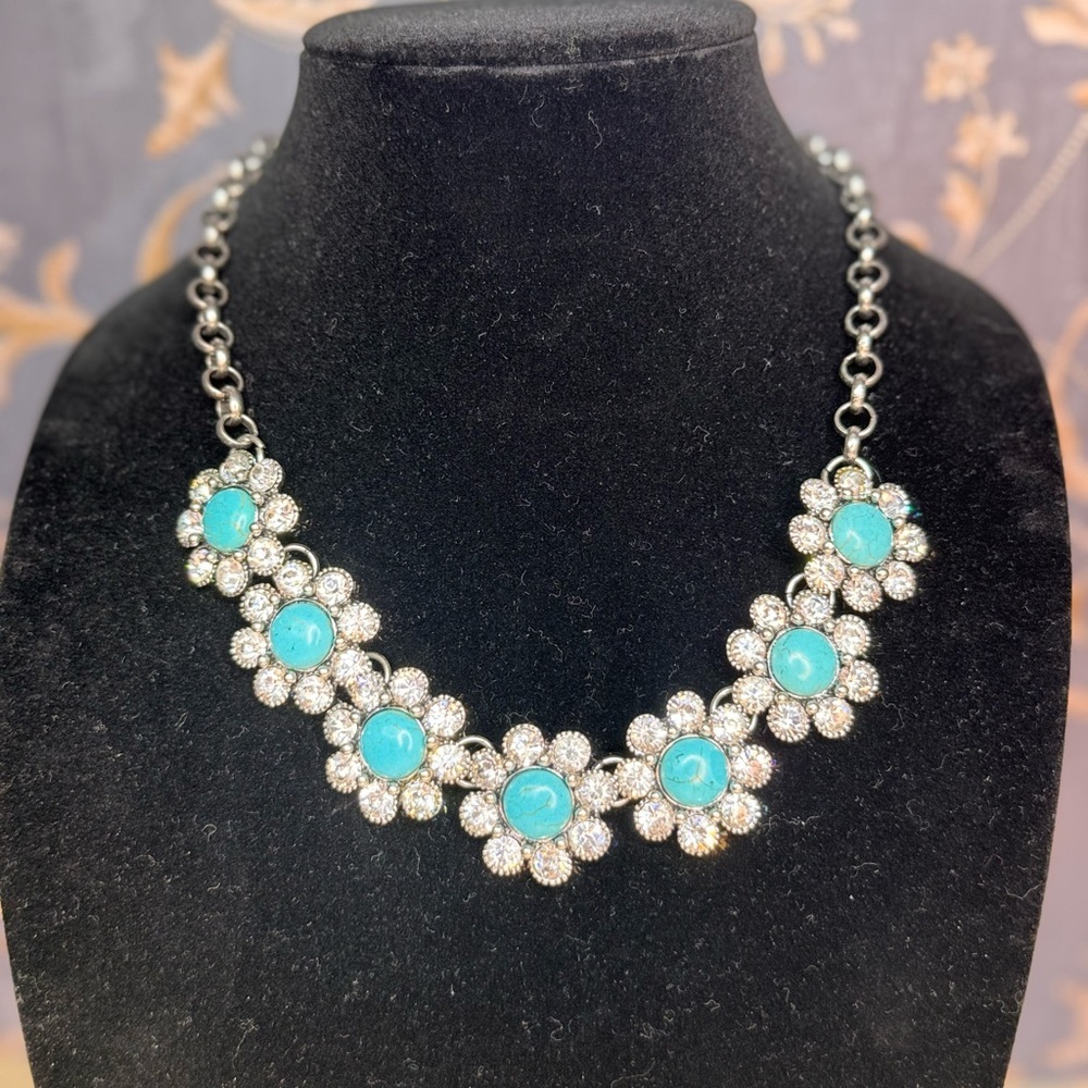 Vintage Estate Floral Turquoise Colored and Silver Toned  Necklace Lot A15